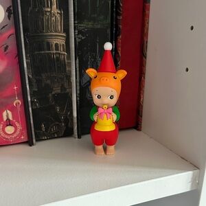 Sonny Angel santas helper pig